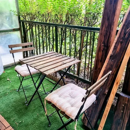 Апартаменты Center House Full With Garden